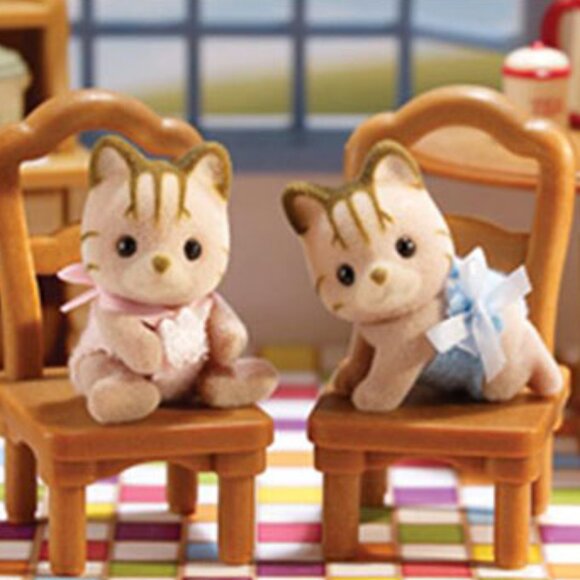 Calico Critters The Caramel Cat Twins New in Box - Picture 3 of 10